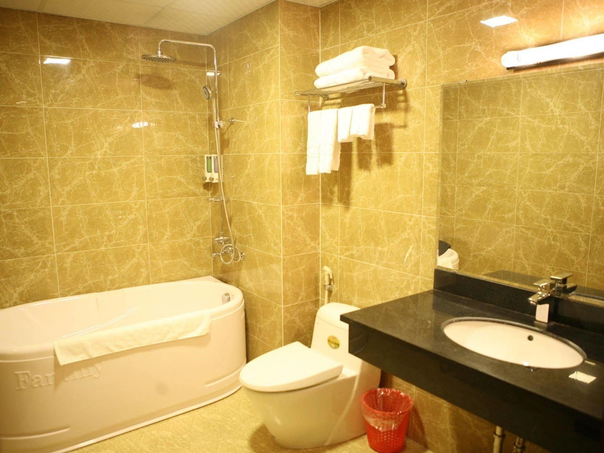 Bounty Hotel Hanoi Exterior foto